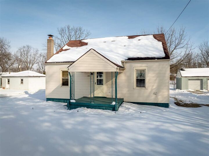 Property Photo:  1921 Straightline Pike  IN 47374 