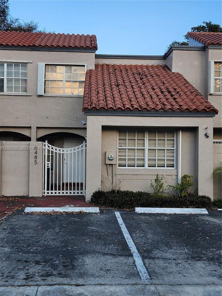 Property Photo:  6485 SW 129th Ave  FL 33183 