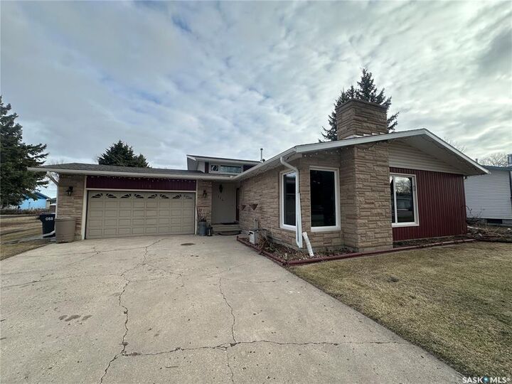 Property Photo: 114 Garvin Crescent SK S0A 0L0