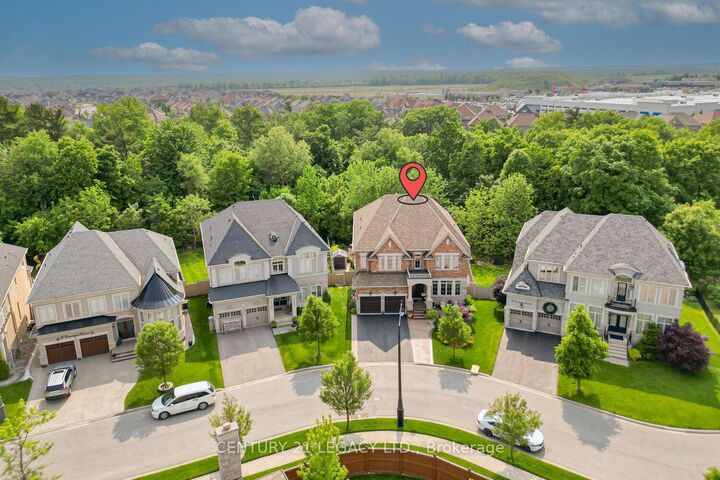 Property Photo:  34 Cannington Crescent  ON L6X 2Y5 