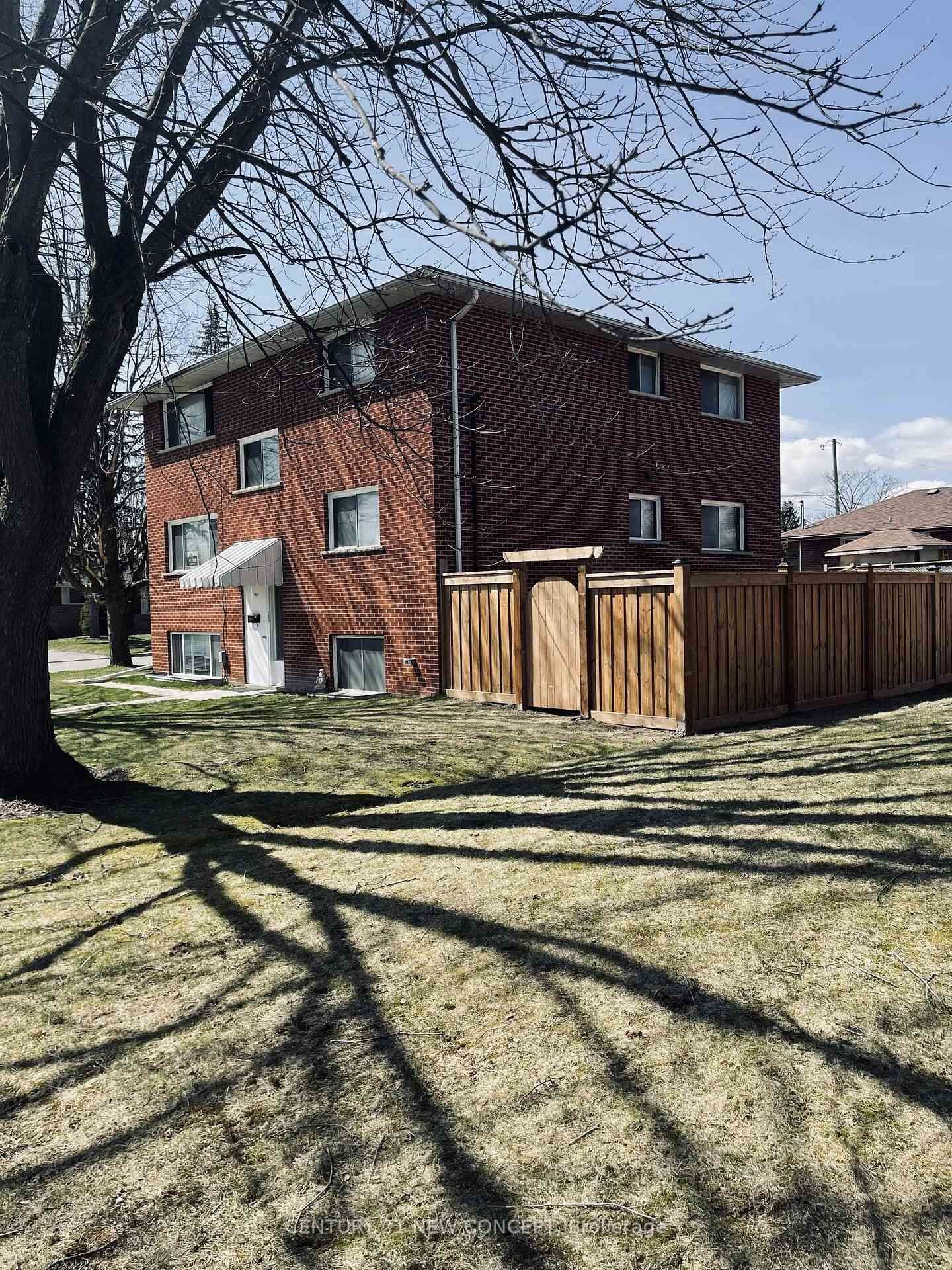 Property Photo:  580 Digby Avenue  ON L1G 1W6 