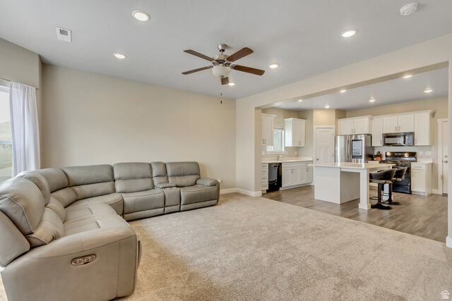 Property Photo: 1653 E Talon Way UT 84005