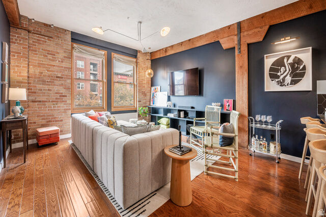 Property Photo: 327 W 200 S 207 UT 84101