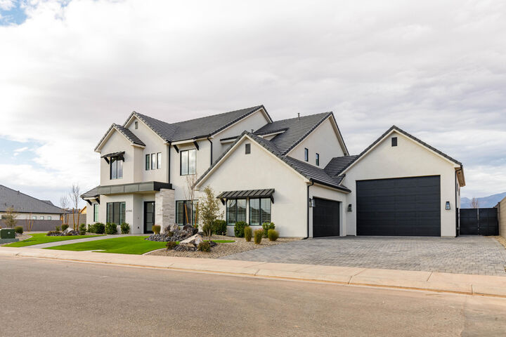 Property Photo:  2795 E Moorland Dr  UT 84790 