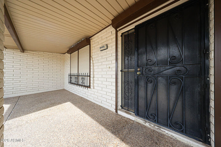 Property Photo:  4032 E Catalina Circle  AZ 85206 