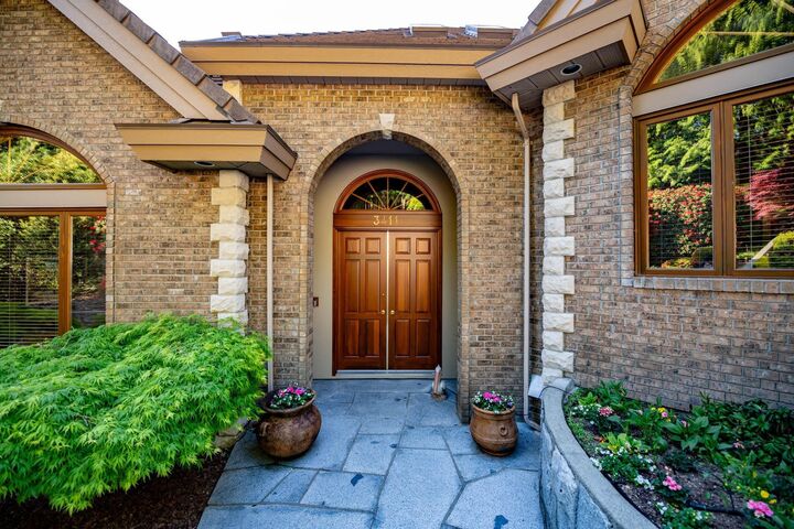 Property Photo: 3411 Senkler Road BC V3H 4S3