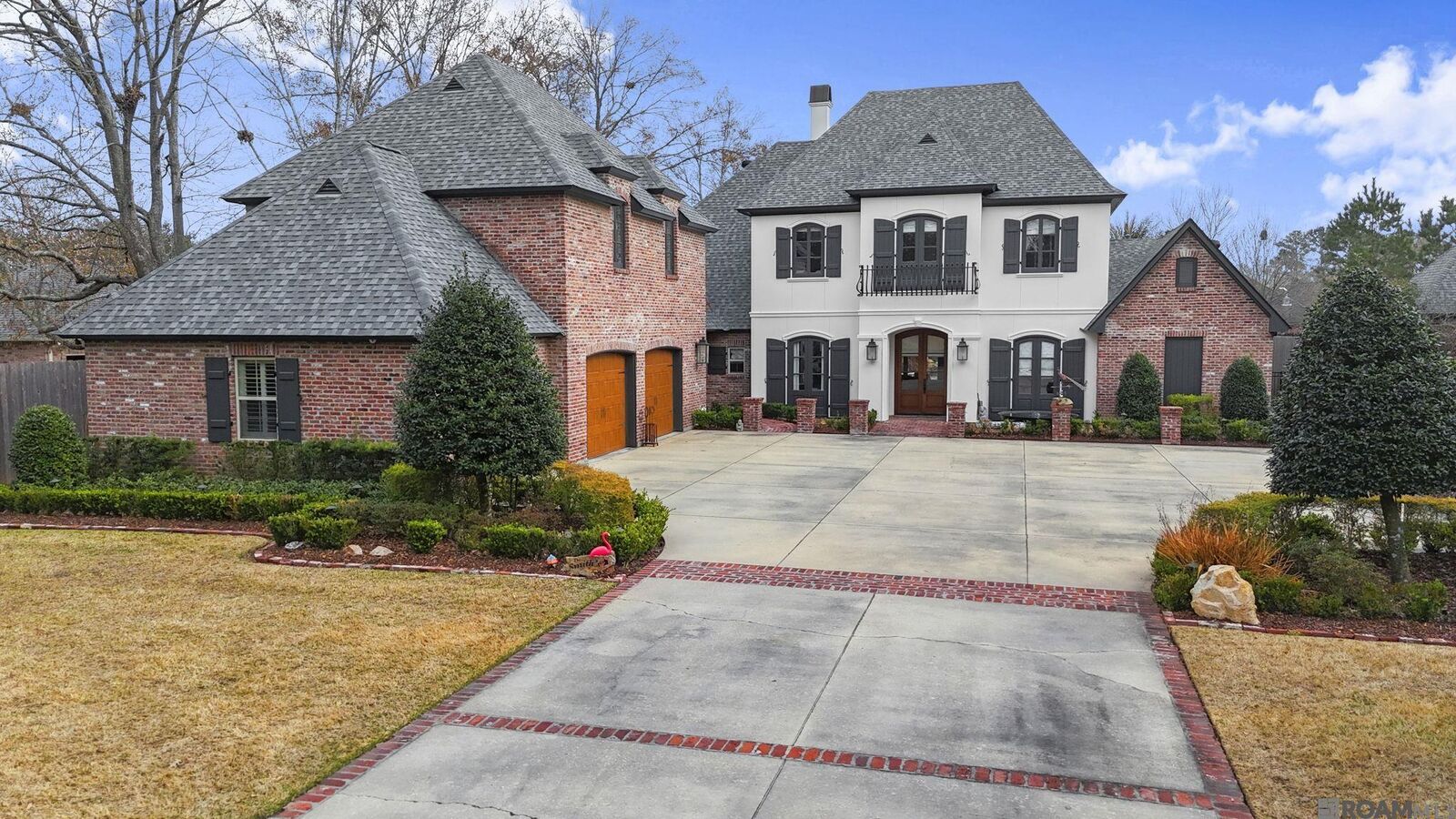 Property Photo: 4505 Bluebonnet Rd LA 70809