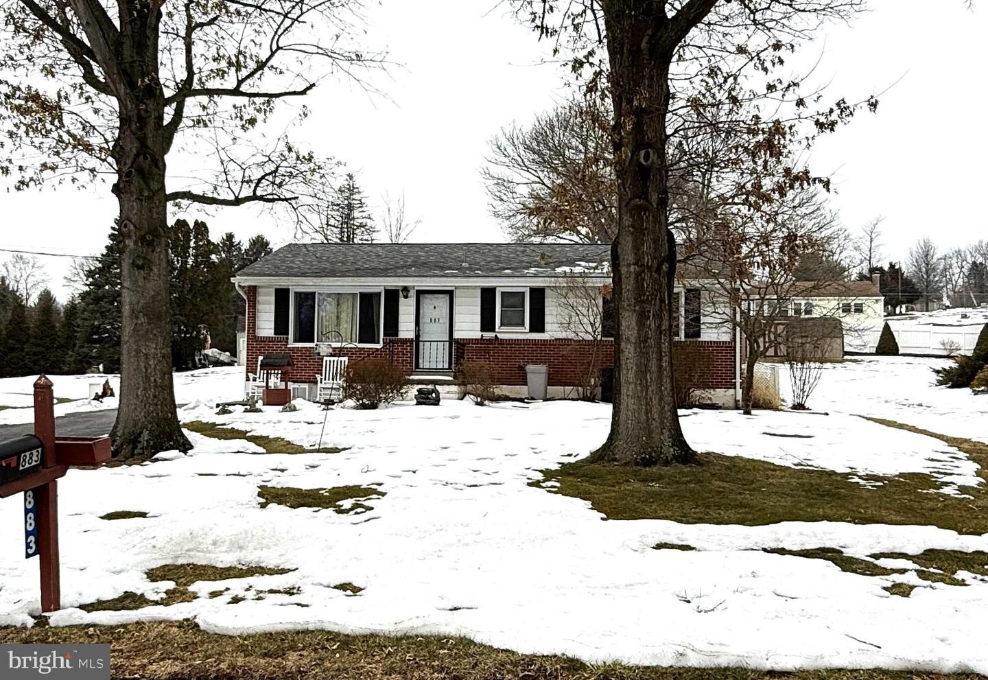 Property Photo:  883 King Street  PA 17339 