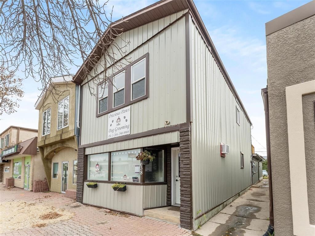 Property Photo:  638 Park Avenue  MB R0E 0C0 