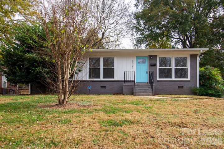 Property Photo:  4021 Crestridge Drive  NC 28217 