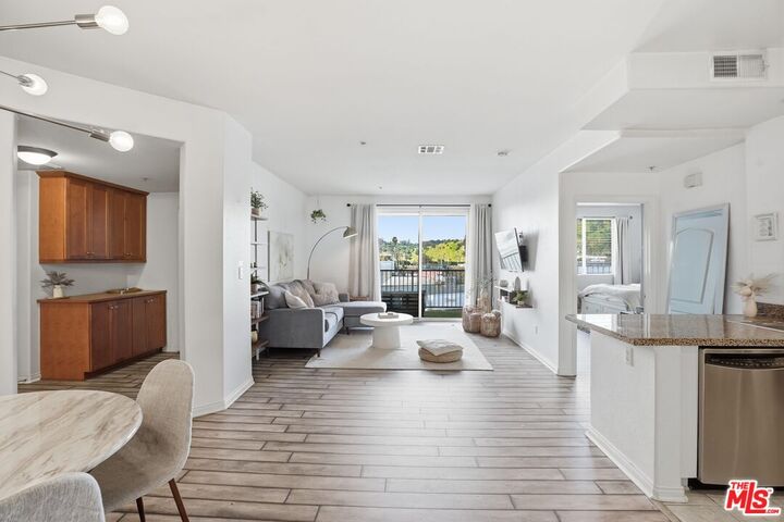 Property Photo:  360 W Avenue 26  CA 90031 