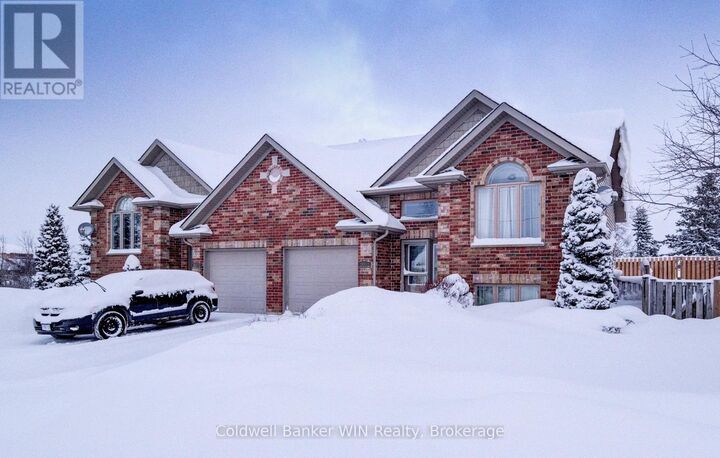 Photo de la propriété:  116 Church Street North  ON N0G 2L2 