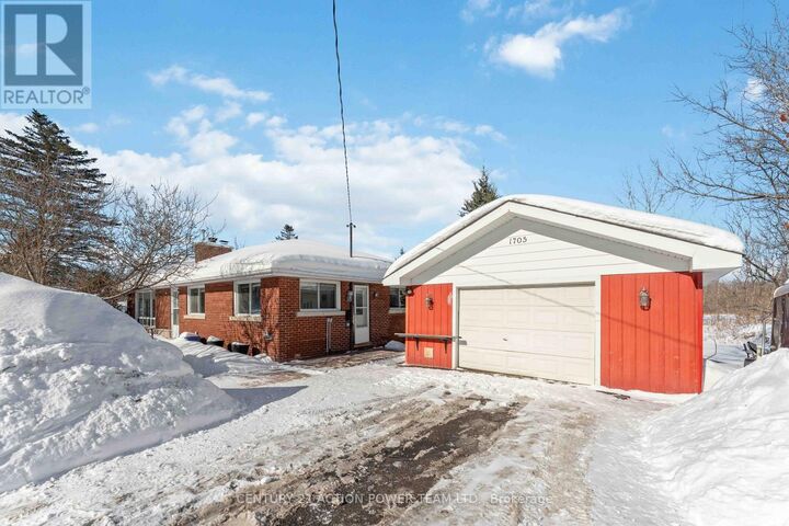 Property Photo: 1705 Old Montreal Road ON K4C 1G7