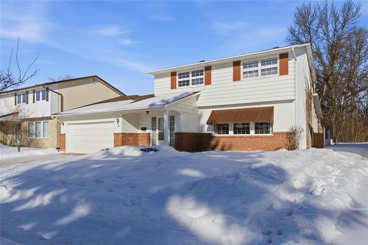 Photo de la propriété: 71 Woodgreen Place MB R3J 1H4