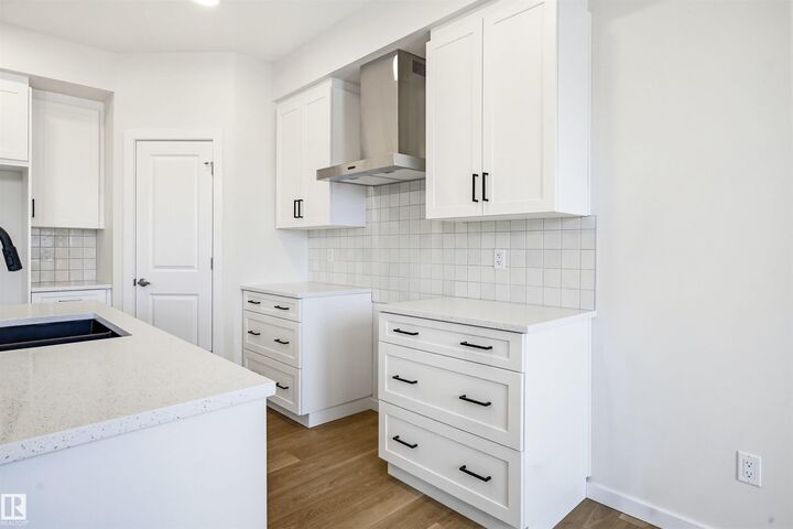 Property Photo:  5107 69 Street  AB T4X 3E4 