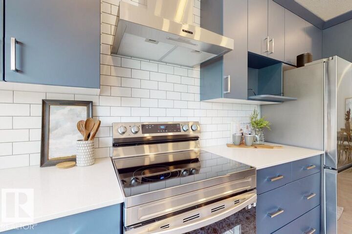 Property Photo:  17931 63 Street NW  AB T5T 1L6 