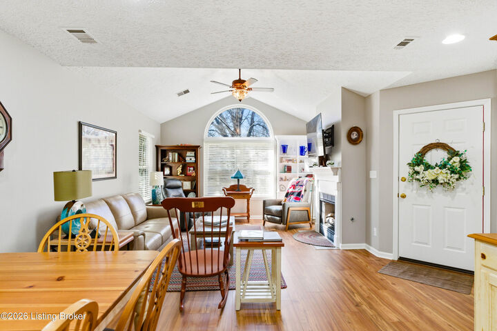 Property Photo:  3109 Westone Way  KY 40241 