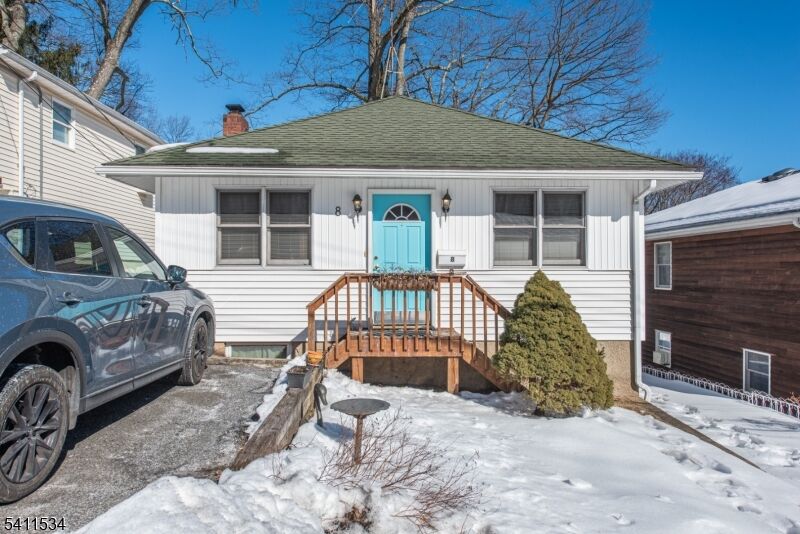 Property Photo:  8 South Shore Road  NJ 07834 