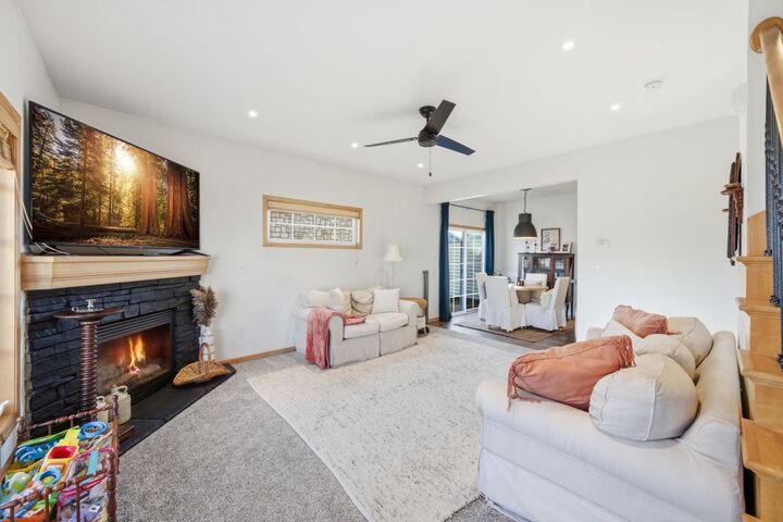 Property Photo:  2189 3rd Avenue SW  IA 50009 