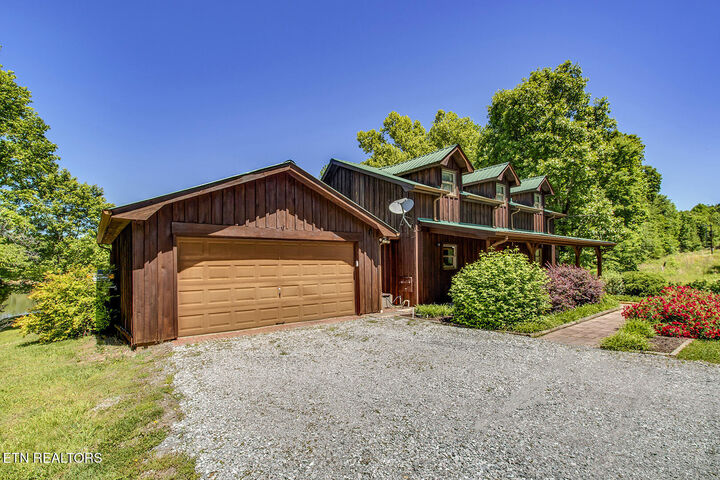 Property Photo:  4368 River Rd  TN 37880 