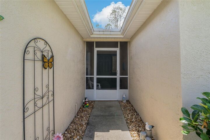 Property Photo: 34738 Double Eagle Court FL 33541