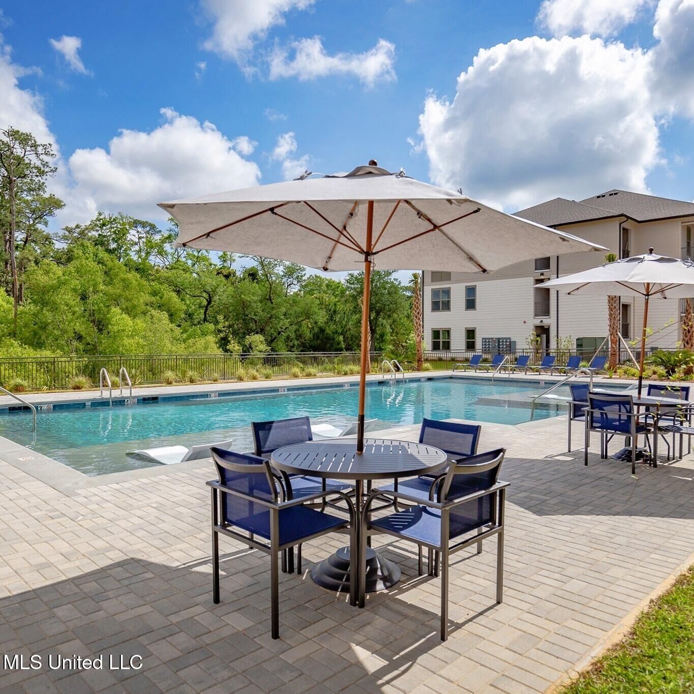 Property Photo: 2501 Bienville Boulevard MS 39564