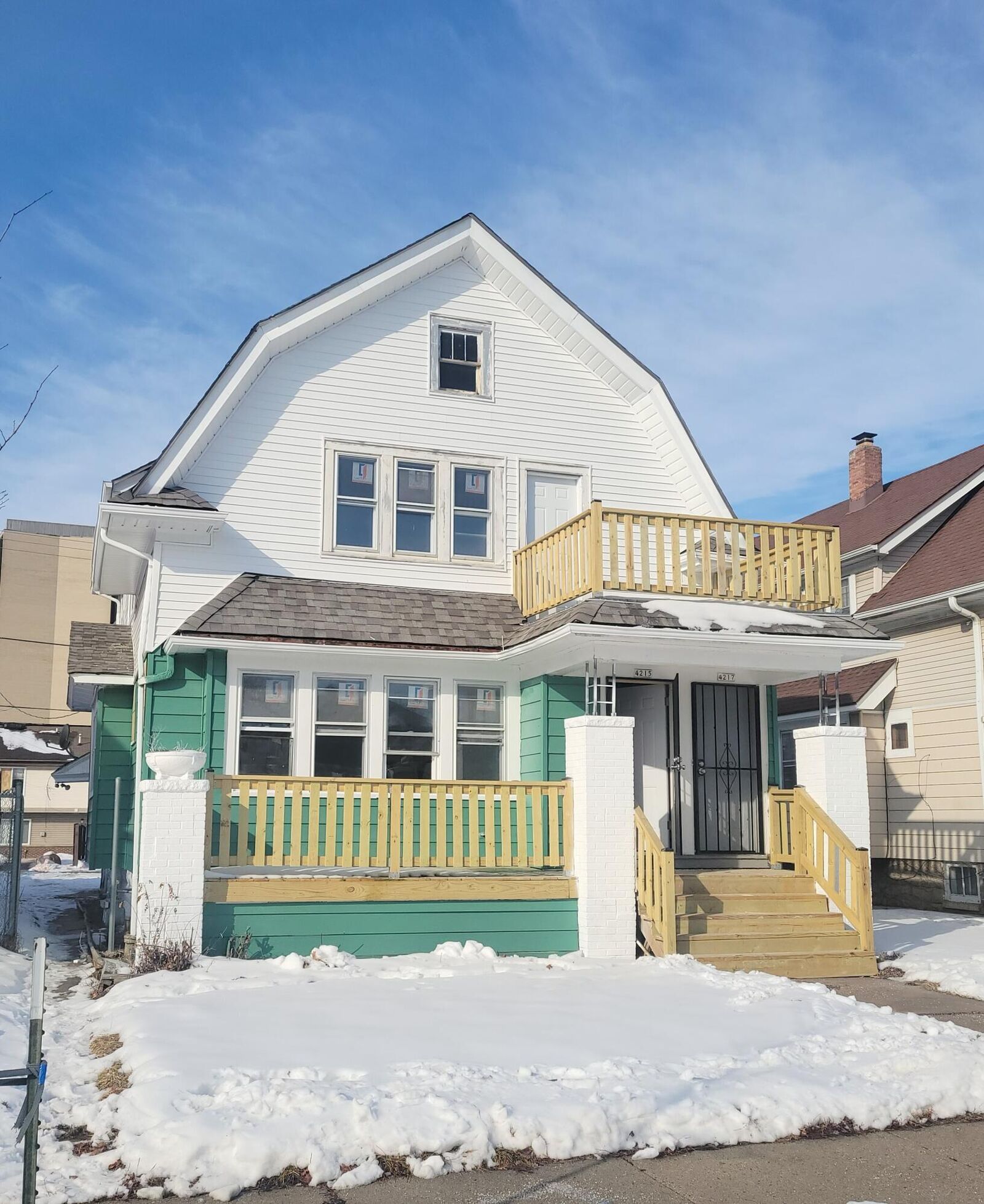 Property Photo: 4215 N 26th St 4217 WI 53209