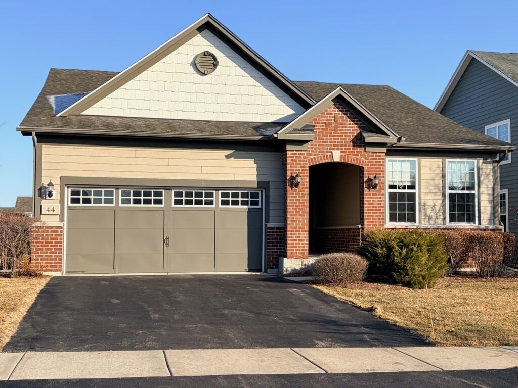 Property Photo:  44 Pacific Avenue  IL 60047 