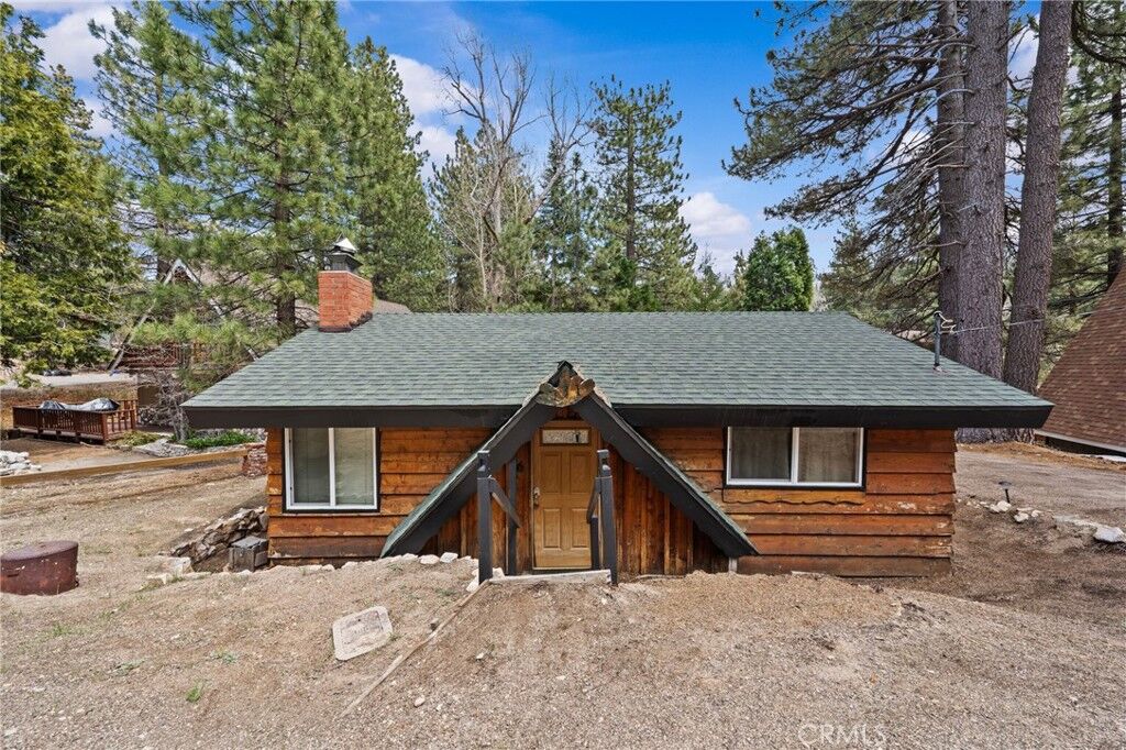 Property Photo:  731 Yukon Rd  CA 92341 