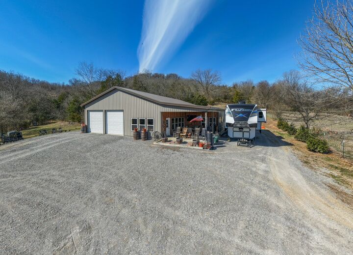Property Photo:  325 Freeman Ln  TN 37074 