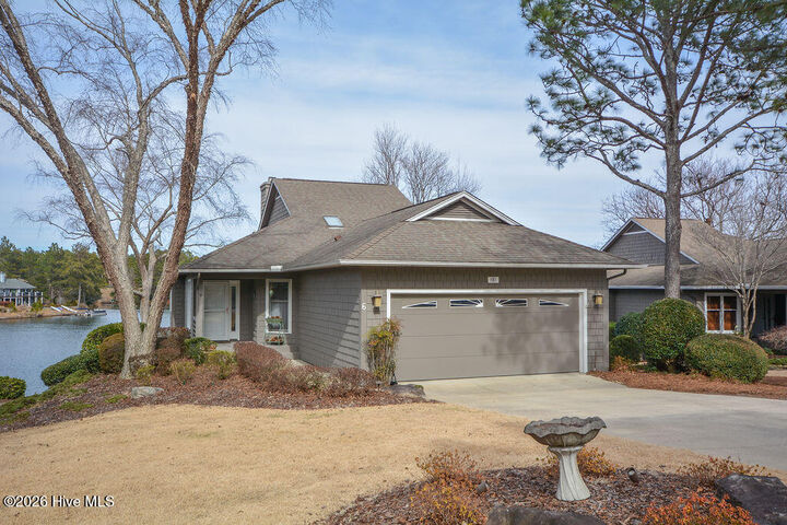 Property Photo:  6 Westlake Pointe Drive  NC 28374 