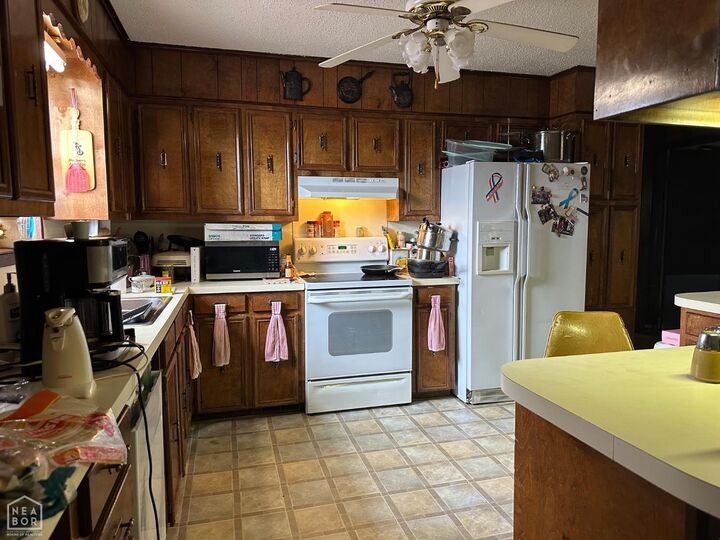 Property Photo: 5820 Alta Vista Dr AR 72118