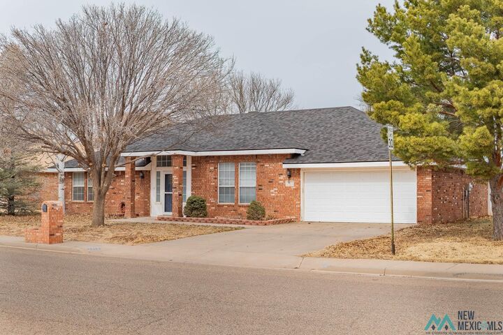 Property Photo:  2312 Northglen Drive  NM 88101 