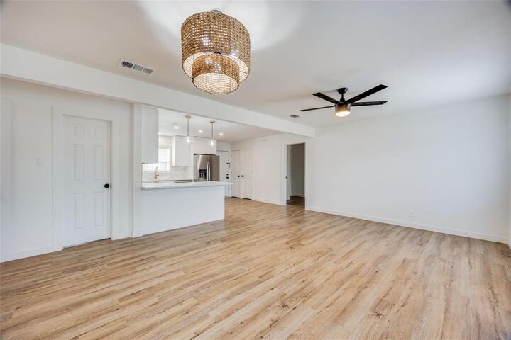 Property Photo: 2718 Barnes Bridge Road TX 75228