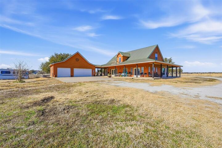 Property Photo:  346 Forreston Road  TX 75165 