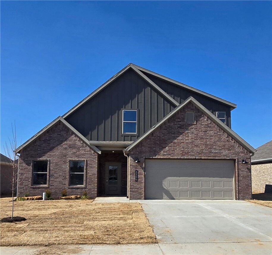 Property Photo:  2304 N Zane Street  AR 72761 