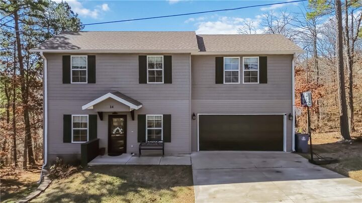 Property Photo:  14 Winsford Lane  AR 72714 