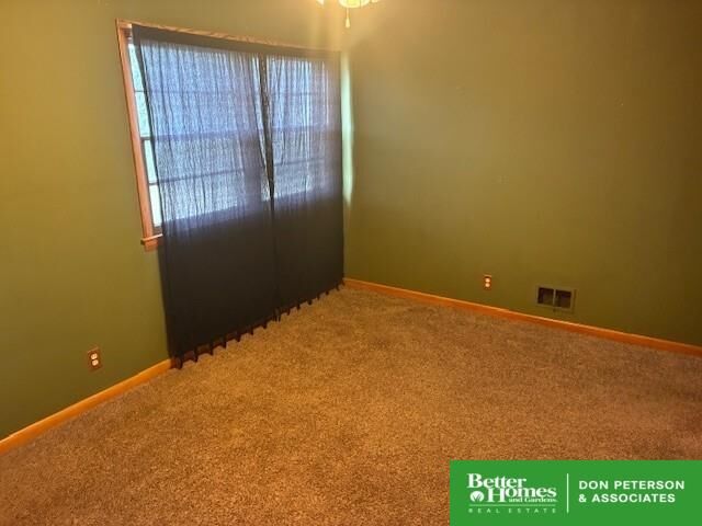 Property Photo: 1014 E 9th Street NE 68661