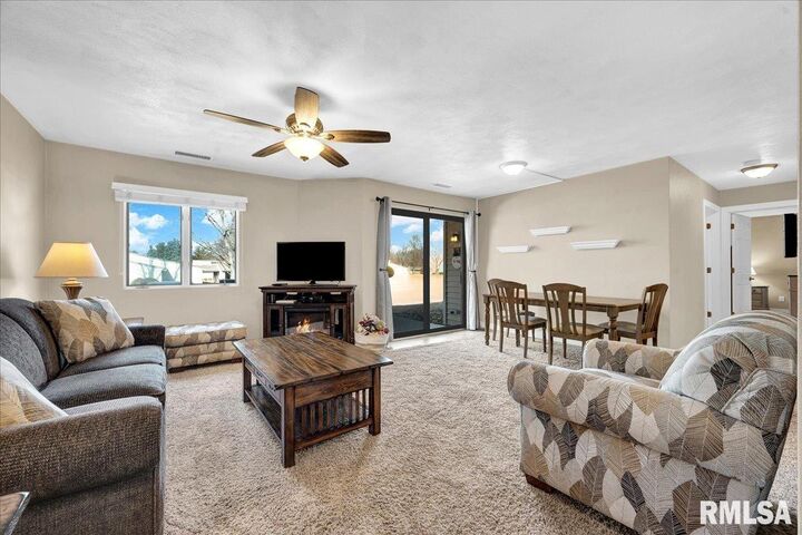 Property Photo: 2223 Veterans Road 21 IL 61550