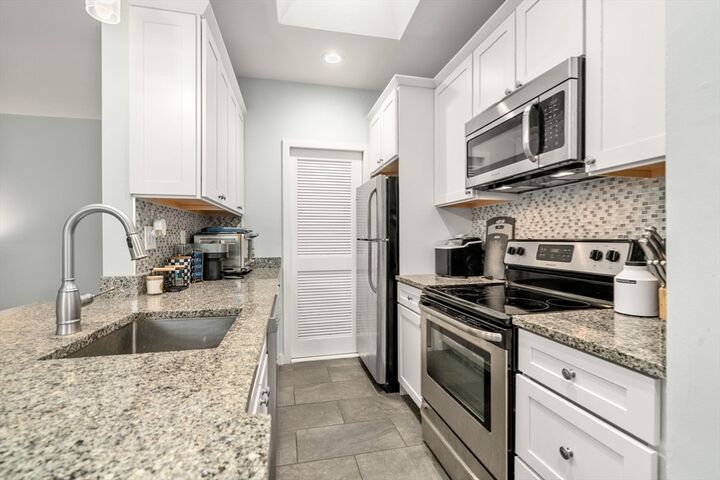 Property Photo:  4 Symphony Road 4  MA 02115 