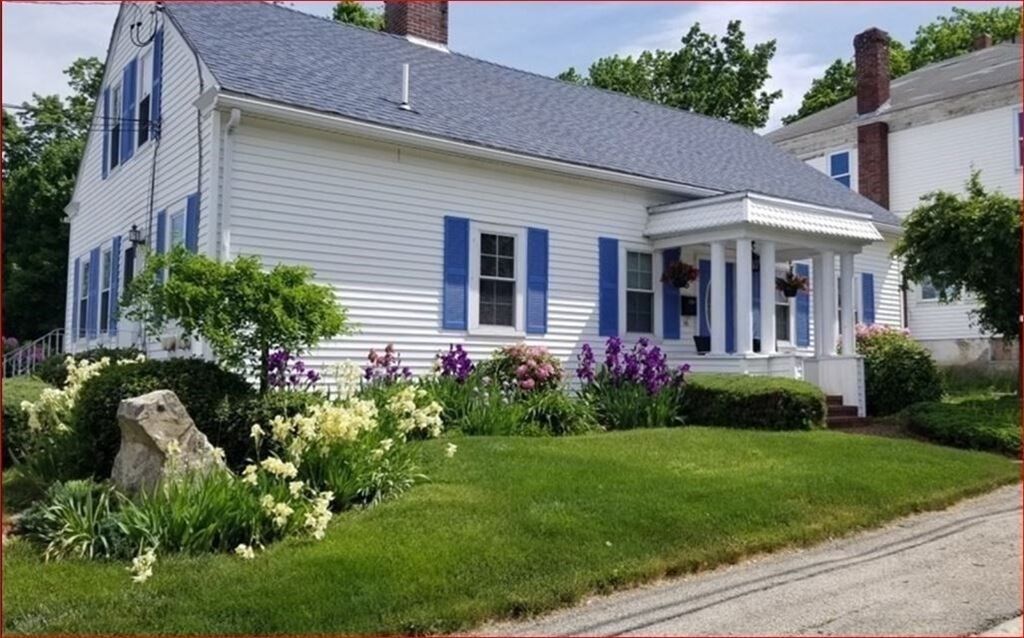 Property Photo:  5 Lake Street 2  MA 01570 