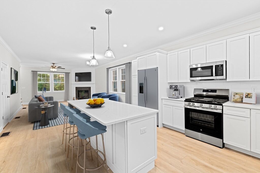 Property Photo:  16 Ocean Pines Drive B  MA 02562 