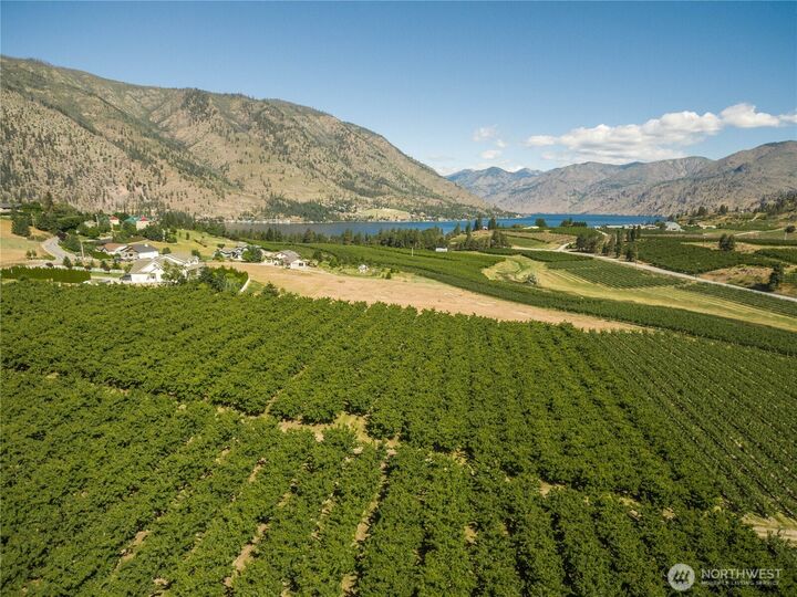 Property Photo:  984  Loop Avenue  WA 98831 