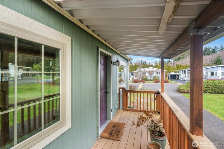 Property Photo:  425  Chuckanut Drive N 42  WA 98229 