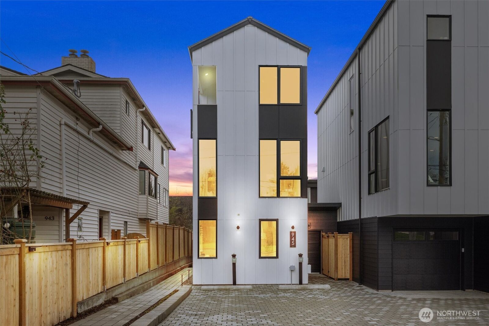 Property Photo:  945 NW 61st Street  WA 98107 