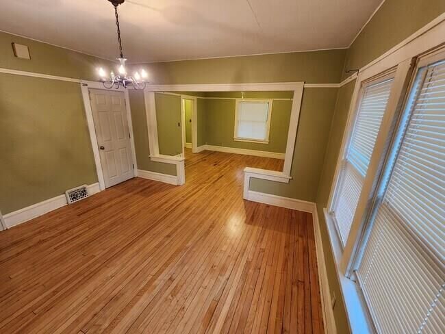 Property Photo: 210 N London Avenue IL 61107