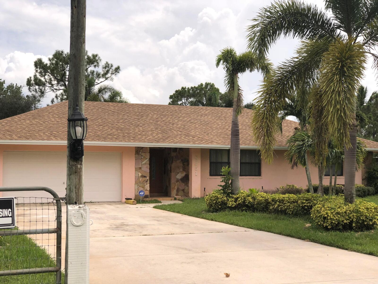 Property Photo: 8251 Bowie Way FL 33467
