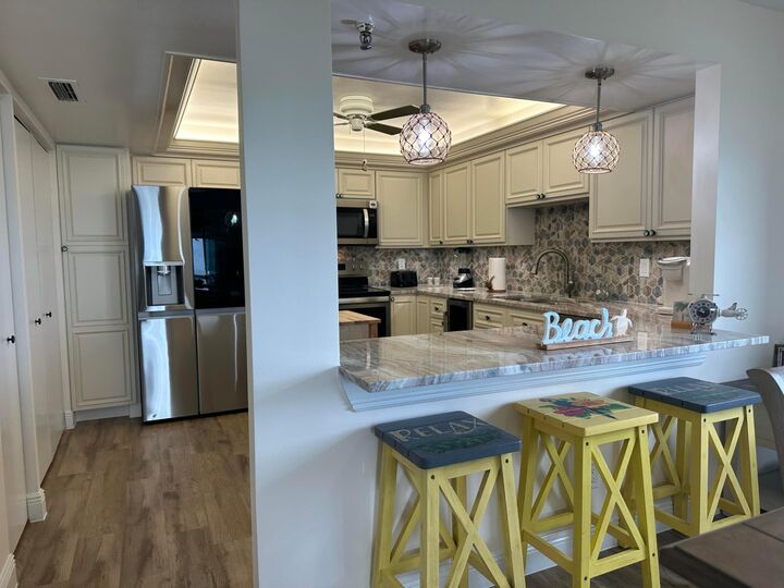 Property Photo: 3100 N Highway A1a 502 FL 34949