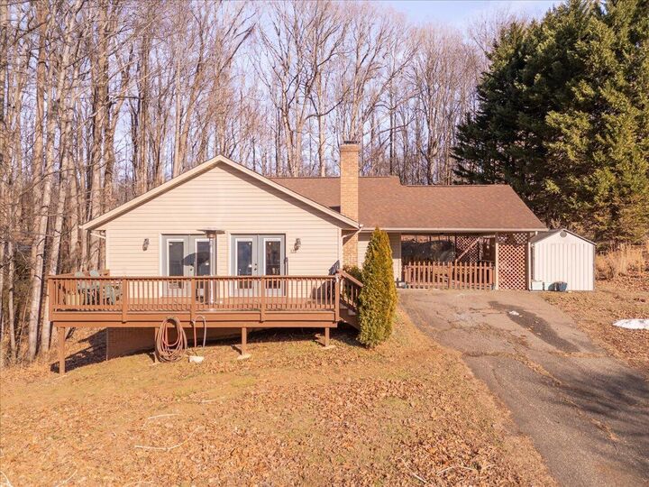 Property Photo: 128 Huntington Rd VA 24148