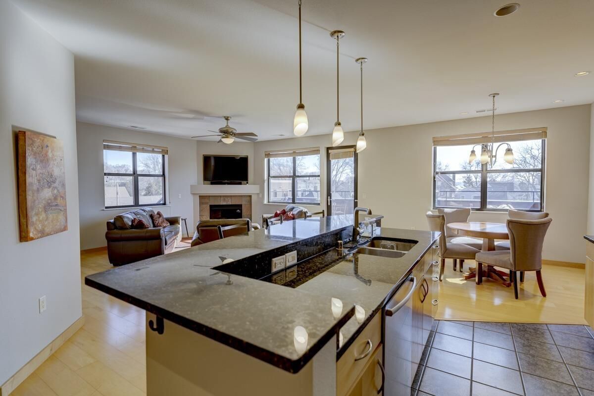 Property Photo: 808 Williamson Street 402 WI 53703